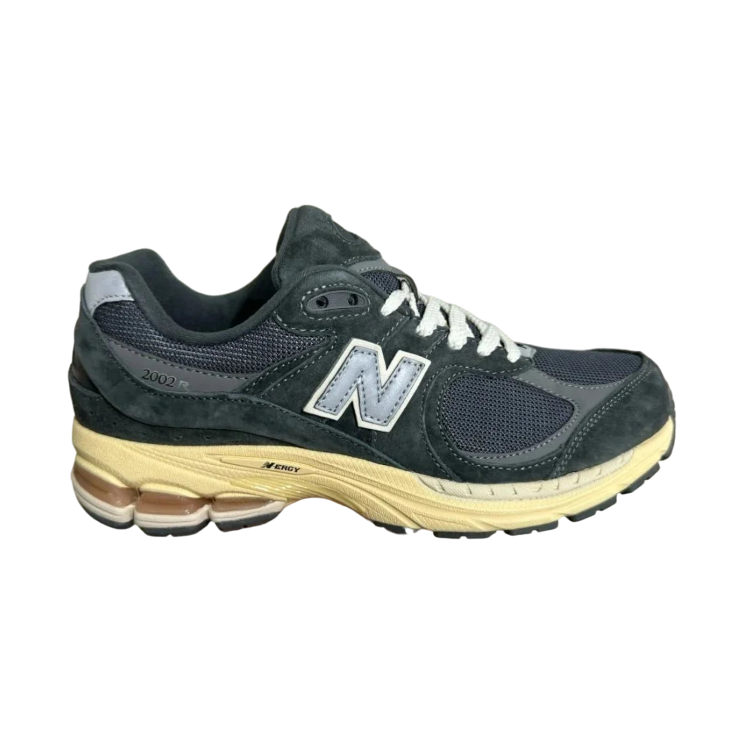 New Balance 2002R